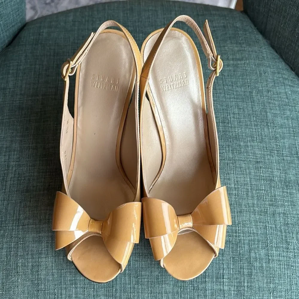 Stuart Weitzman Women’s nude tan big bow peep toe patient leather heel 7.5 EUC!